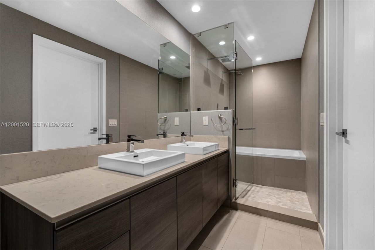 1080 Brickell Ave, Unit 905, Miami, FL 33131 Photo