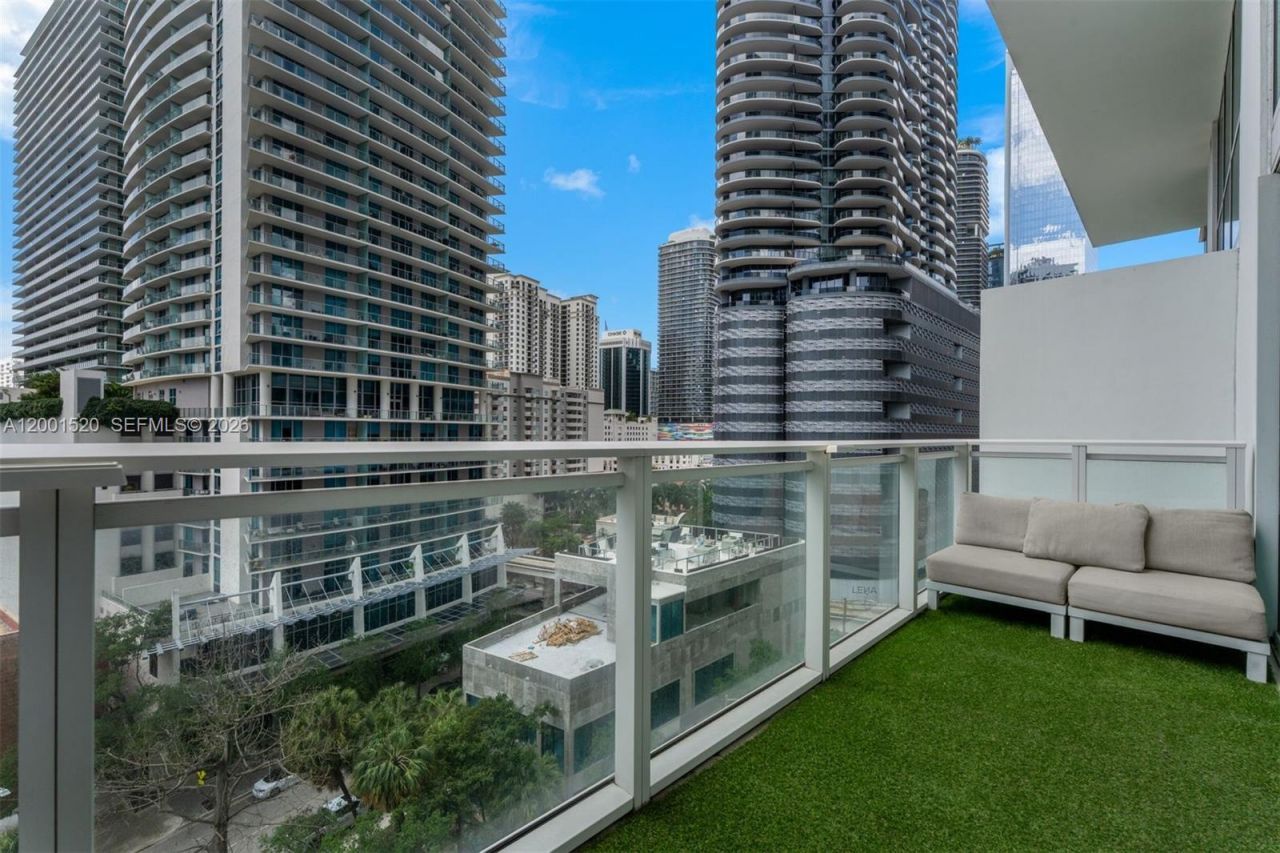 1080 Brickell Ave, Unit 905, Miami, FL 33131 Photo