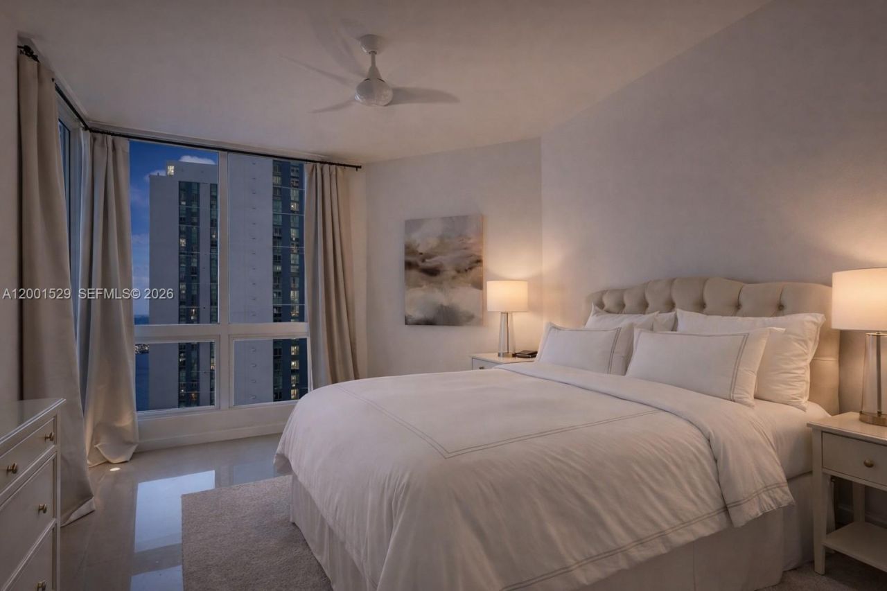 300 S Biscayne Blvd, Unit T-2416, Miami, FL 33131 Photo