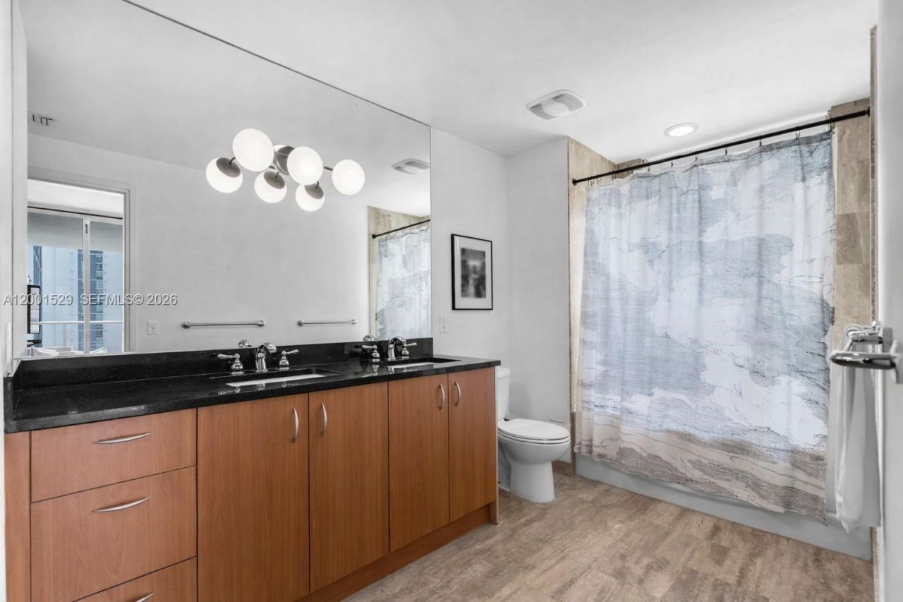 300 S Biscayne Blvd, Unit T-2416, Miami, FL 33131 Photo