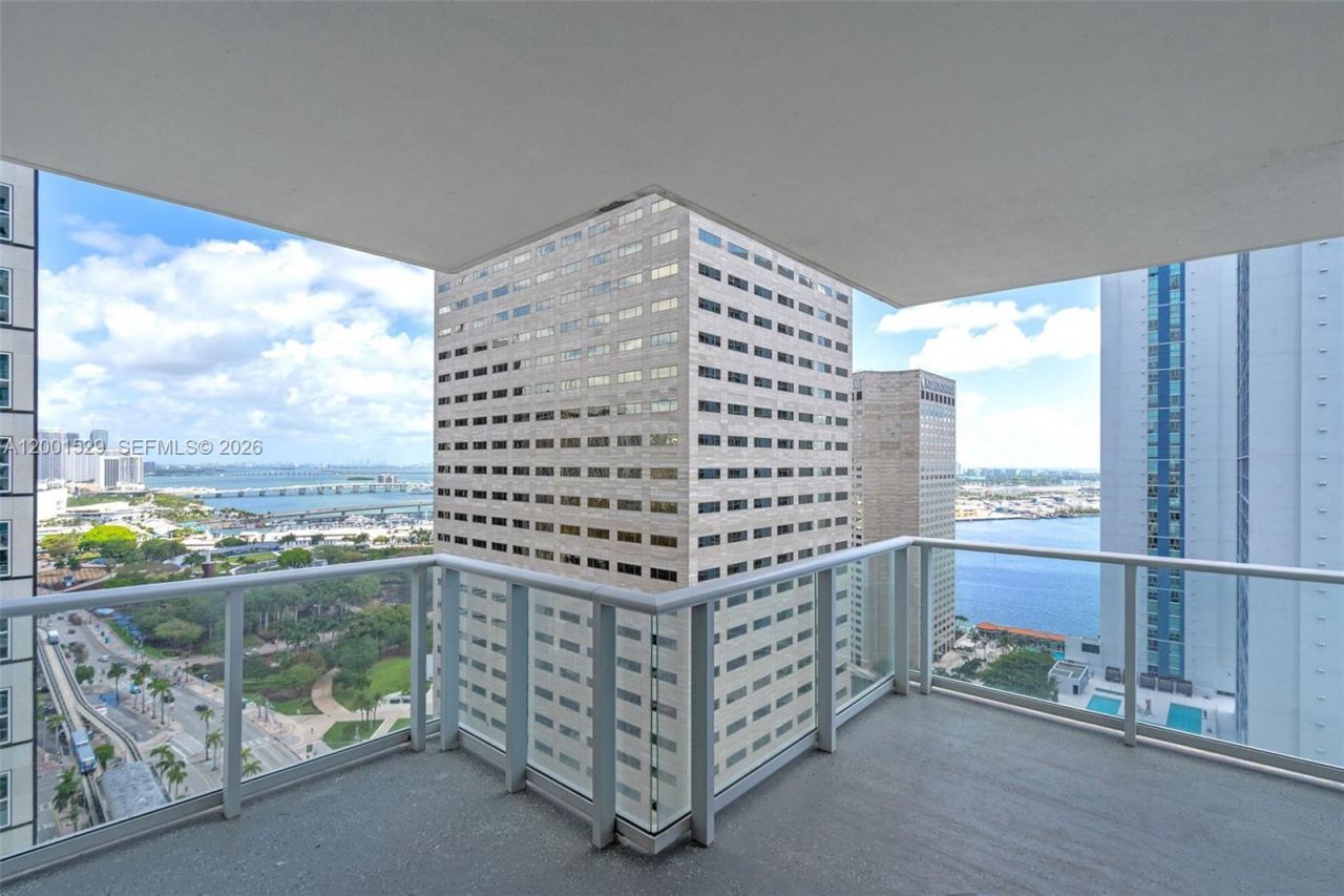 300 S Biscayne Blvd, Unit T-2416, Miami, FL 33131 Photo
