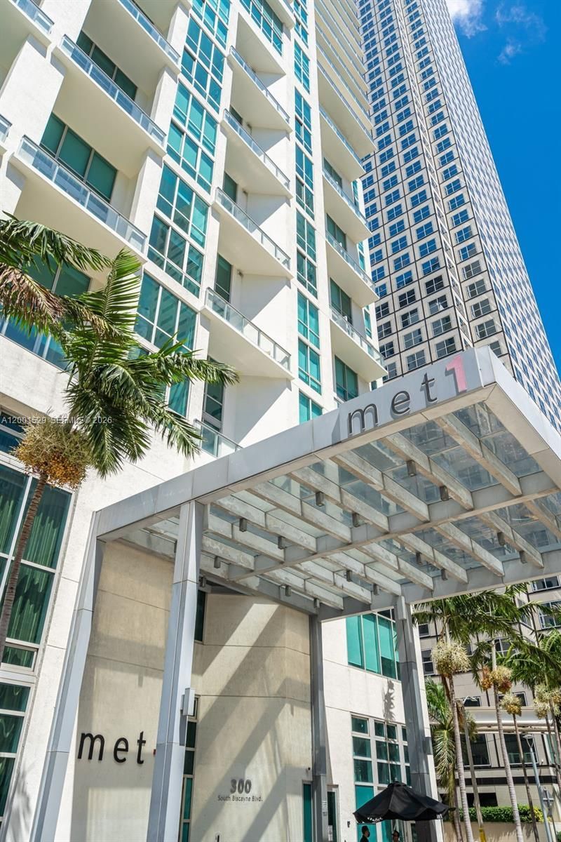 300 S Biscayne Blvd, Unit T-2416, Miami, FL 33131 Photo