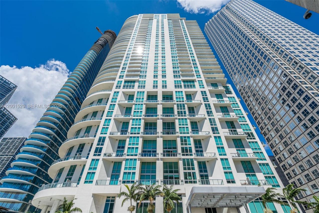 300 S Biscayne Blvd, Unit T-2416, Miami, FL 33131 Photo