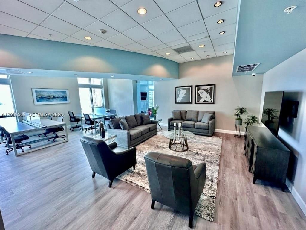 300 S Biscayne Blvd, Unit T-2416, Miami, FL 33131 Photo