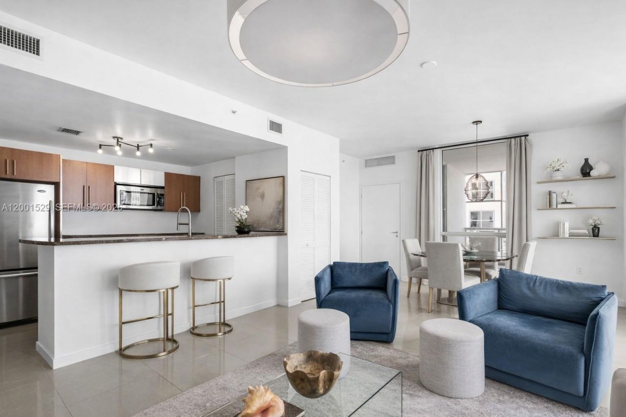 300 S Biscayne Blvd, Unit T-2416, Miami, FL 33131 Photo