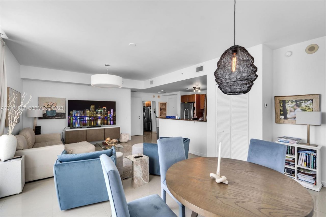 300 S Biscayne Blvd, Unit T-2416, Miami, FL 33131 Photo