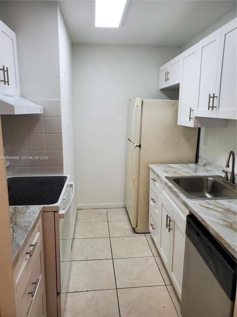 7423 SW 152nd Ave, Unit 10-106, Miami, FL 33193 Photo