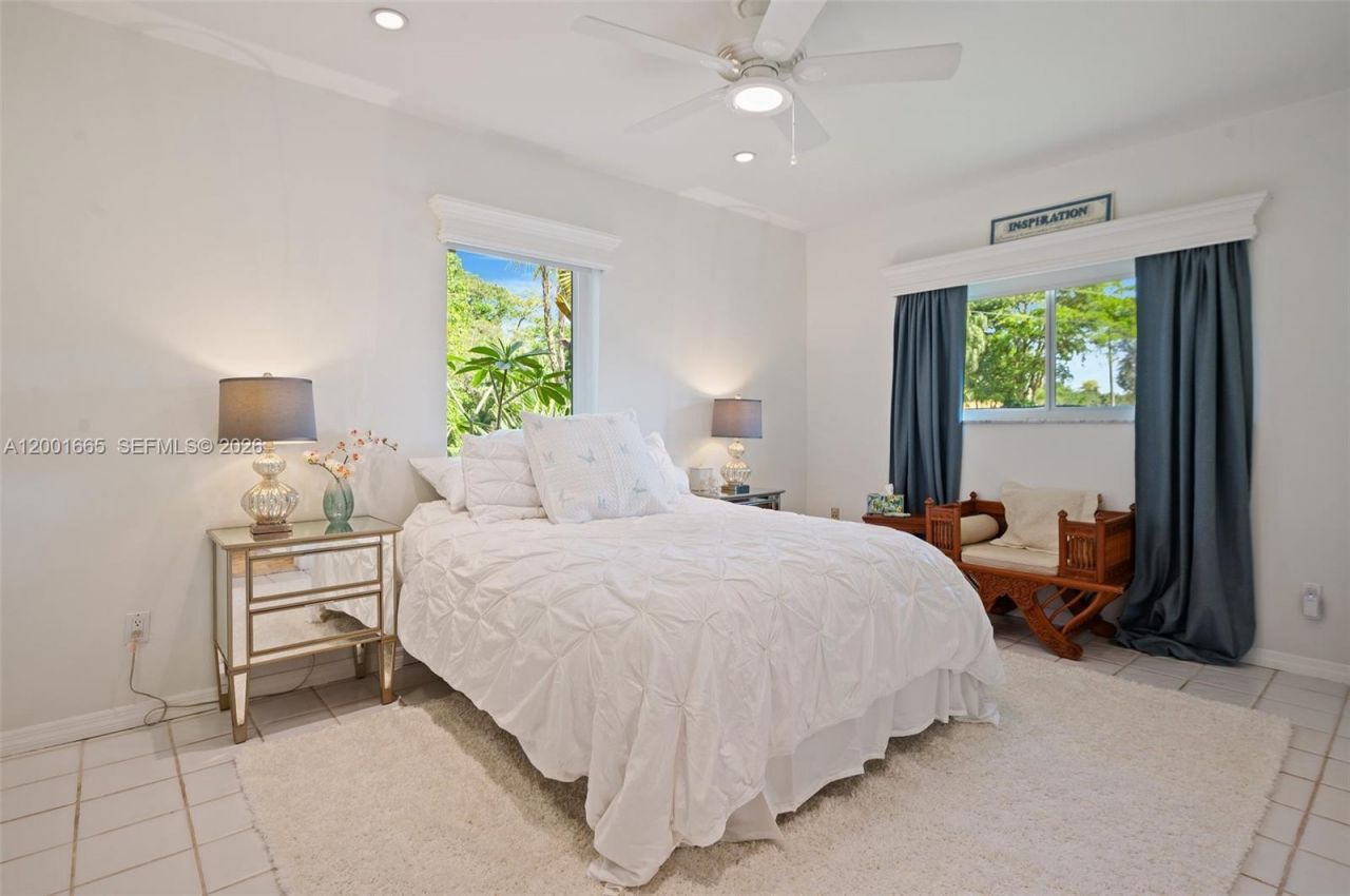 10740 SW 74th Ct, Pinecrest, FL 33156 Photo