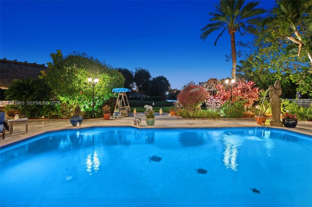 10740 SW 74th Ct, Pinecrest, FL 33156 Photo