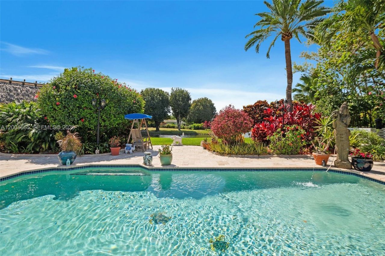 10740 SW 74th Ct, Pinecrest, FL 33156 Photo