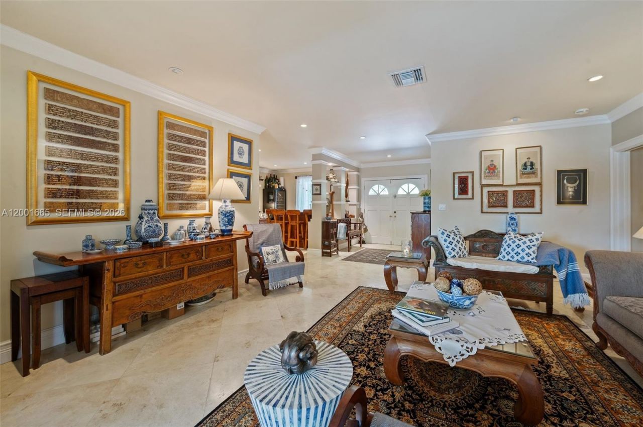 10740 SW 74th Ct, Pinecrest, FL 33156 Photo