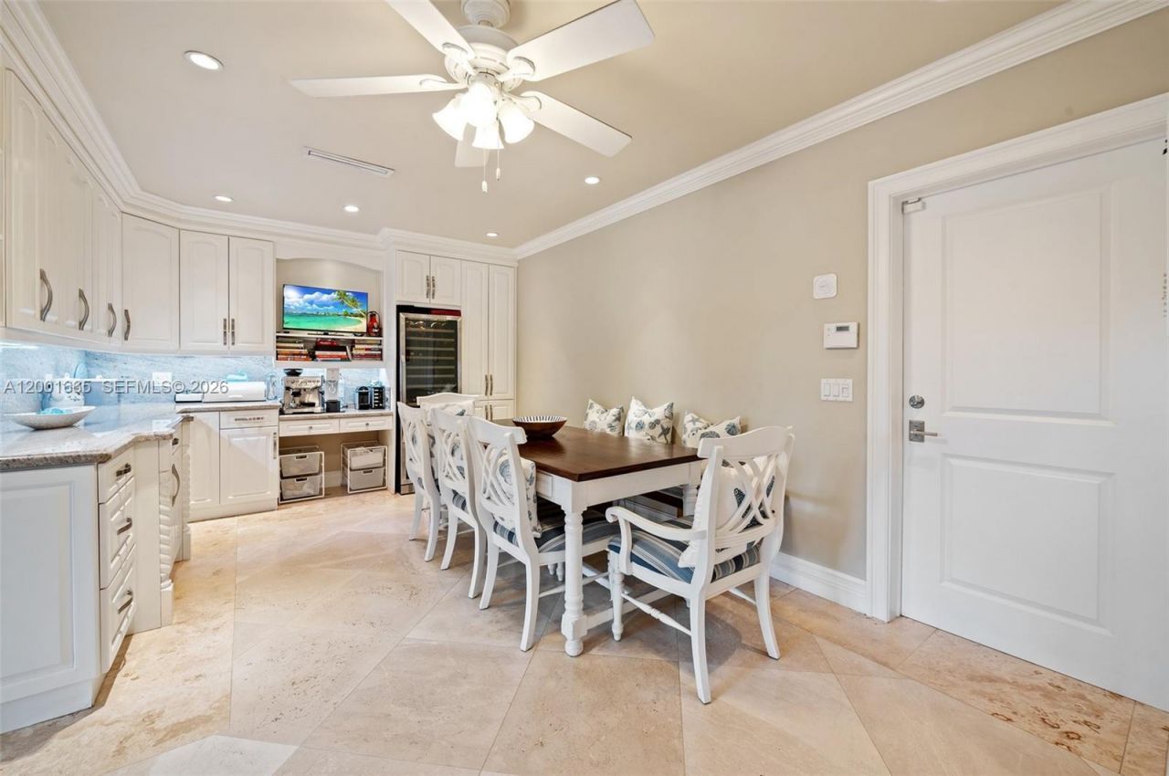 10740 SW 74th Ct, Pinecrest, FL 33156 Photo