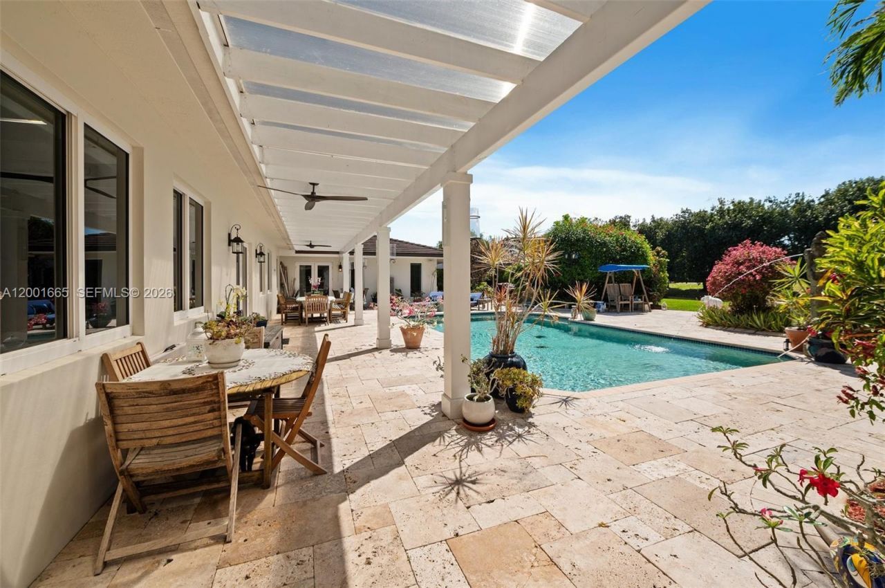 10740 SW 74th Ct, Pinecrest, FL 33156 Photo