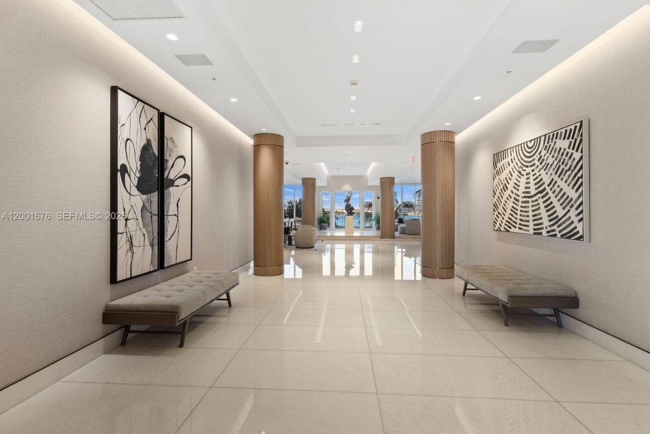 888 Brickell Key Dr, Unit 1207, Miami, FL 33131 Photo