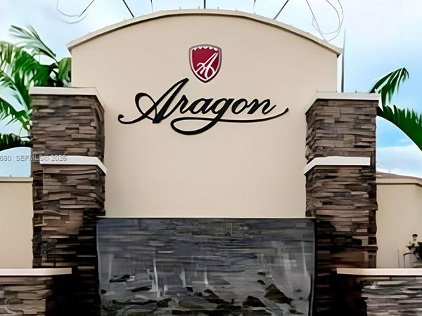 8913 W 35th Way, Hialeah, FL 33018