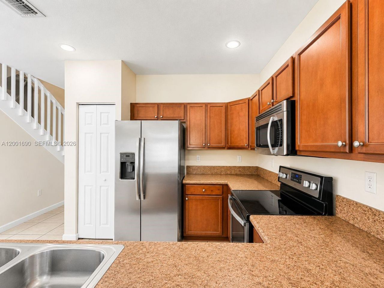 8913 W 35th Way, Hialeah, FL 33018 Photo