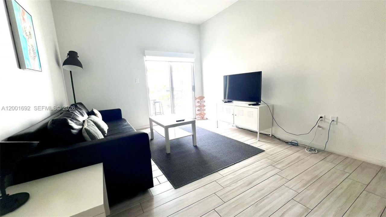 481 NE 29th St, Unit 502, Miami, FL 33137 Photo