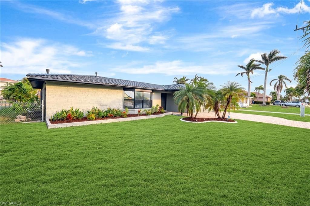 5103 Pelican Blvd, Cape Coral, FL 33914 Photo
