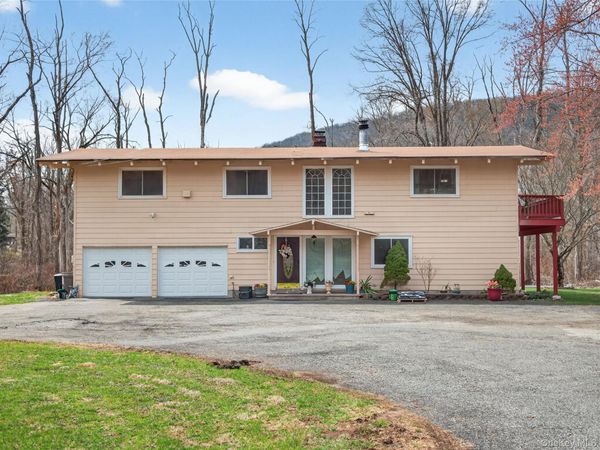 810 Haverstraw Road , Suffern, NY 10901