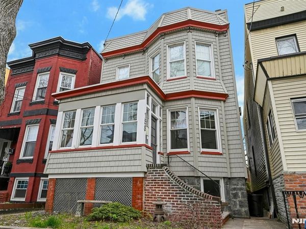 158 Edgar Street, WEEHAWKEN, NJ 07086