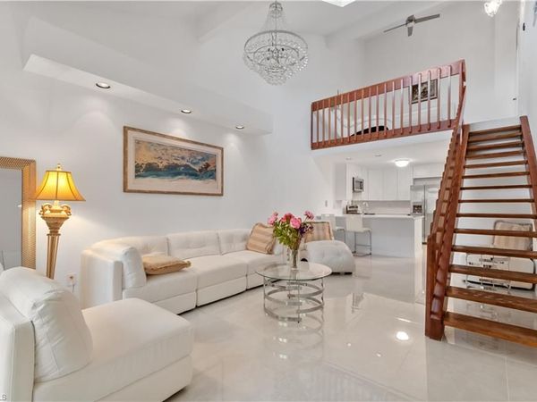 79 Emerald Woods DR, Unit J10, NAPLES, FL 34108