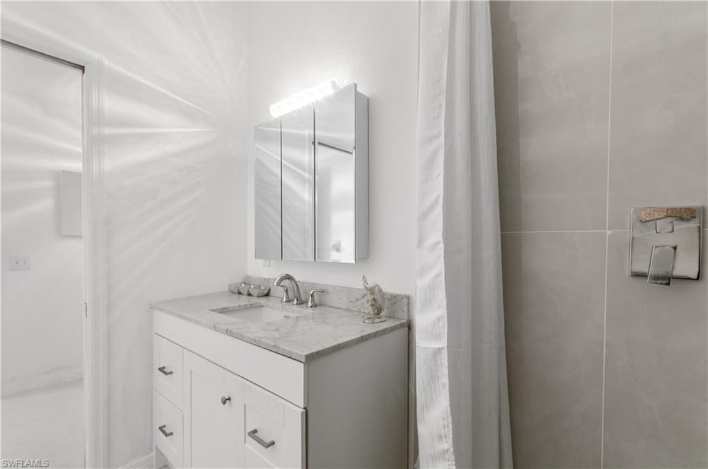 79 Emerald Woods Dr, Unit J10, Naples, FL 34108 Photo