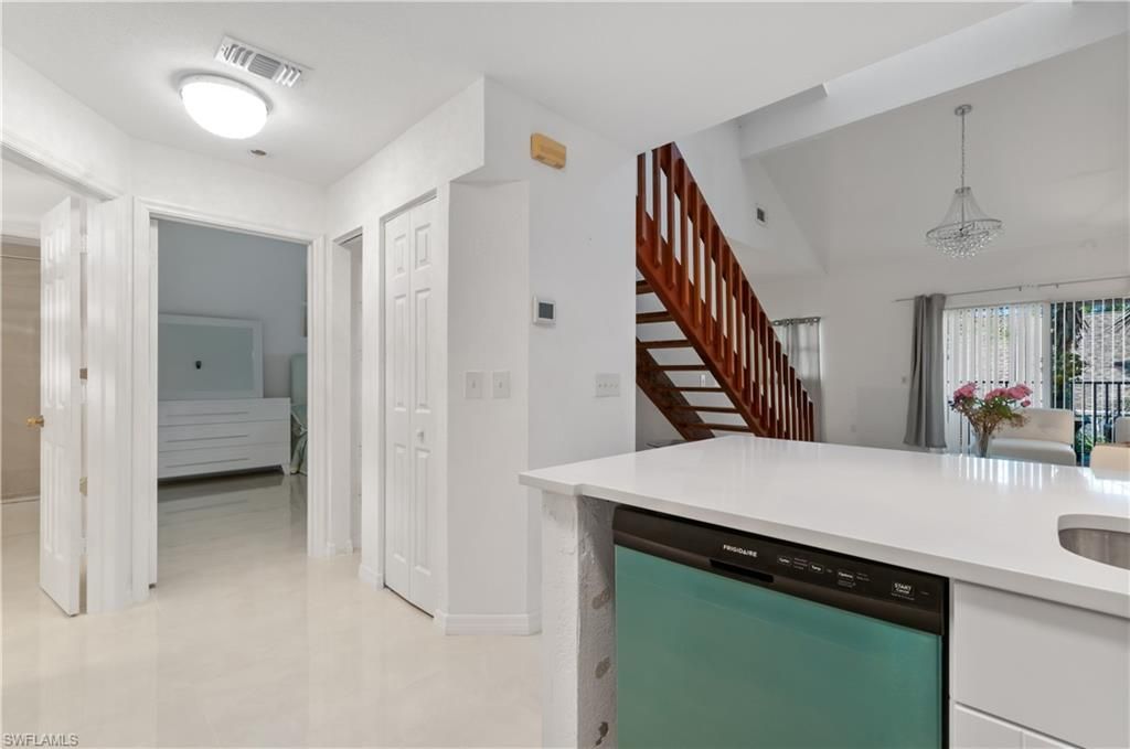 79 Emerald Woods Dr, Unit J10, Naples, FL 34108 Photo