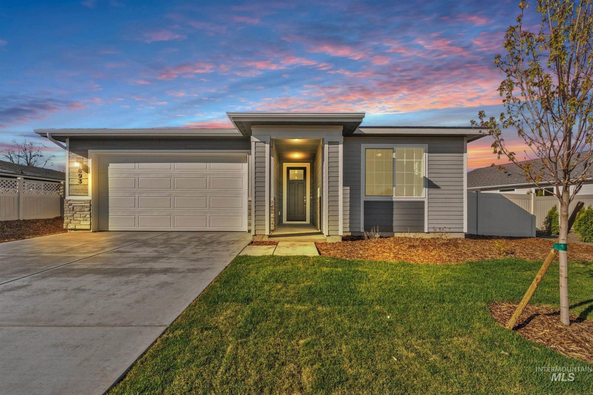 893 E Exploration Dr, Kuna, ID 83634 Main Photo