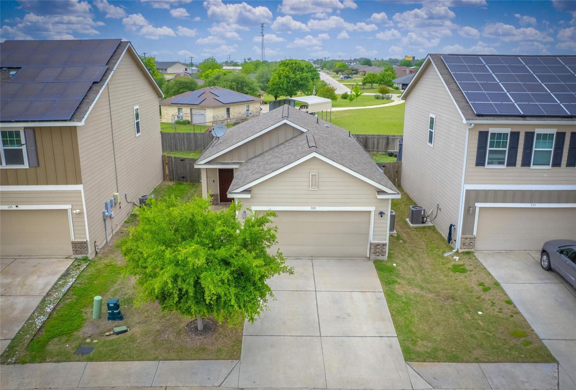 109 Rainey Dr, Jarrell, TX 76537 Main Photo