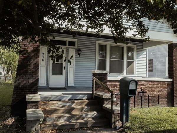 716 Waggoner Avenue, Evansville, IN 47713