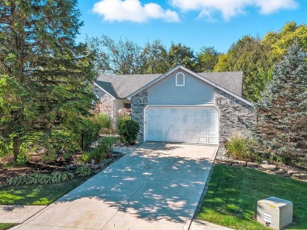 548 Frederick Crossing, Roanoke, IN 46783