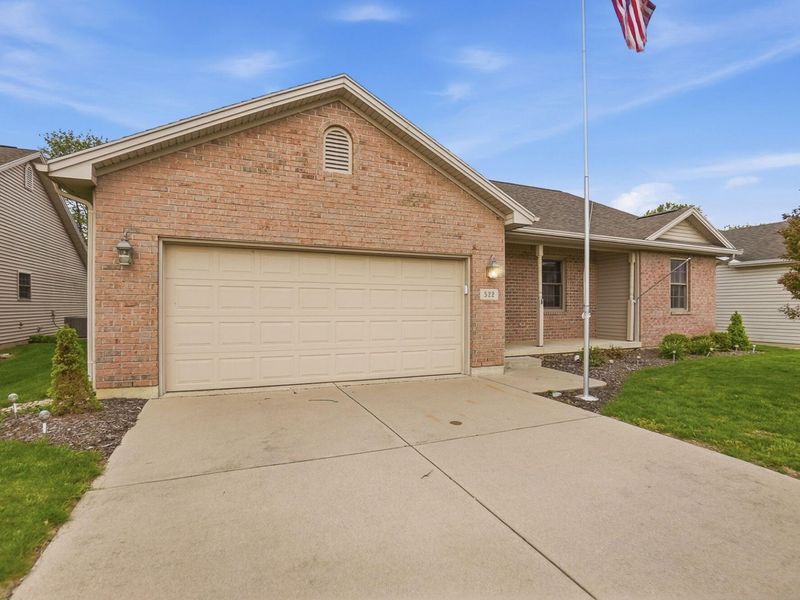 522 Northpoint Court, Troy, OH 45373 Photo 2