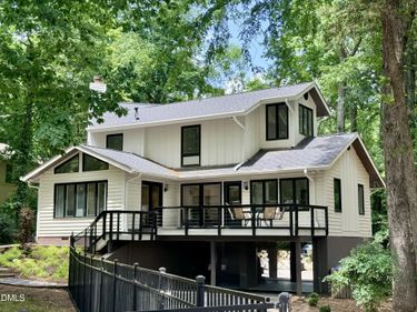 996 Cleland Drive, Chapel Hill, NC 27517