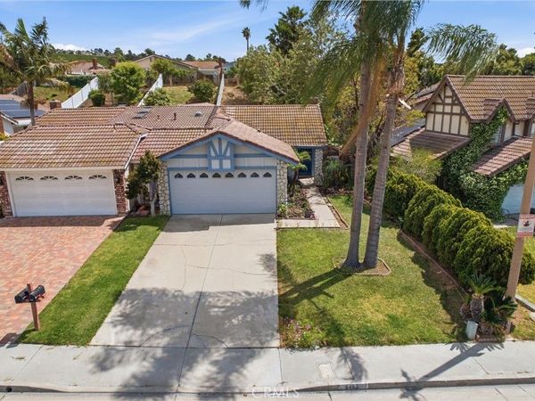8462 E Amberwood, Anaheim, CA 92808
