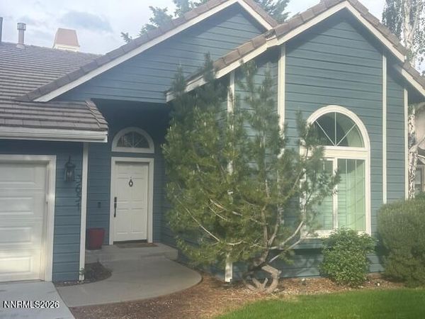 3651 Hemlock Way, Reno, NV 89509