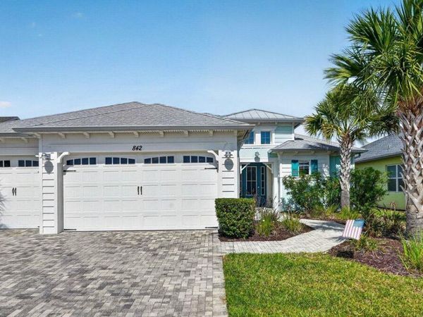 842 Attitude Avenue, Daytona Beach, FL 32124