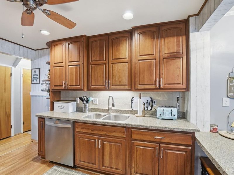 6577 Kirkland Drive, Cincinnati, OH 45224 Photo 18