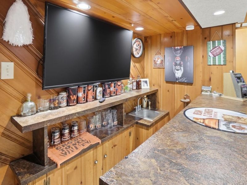 6577 Kirkland Drive, Cincinnati, OH 45224 Photo 49