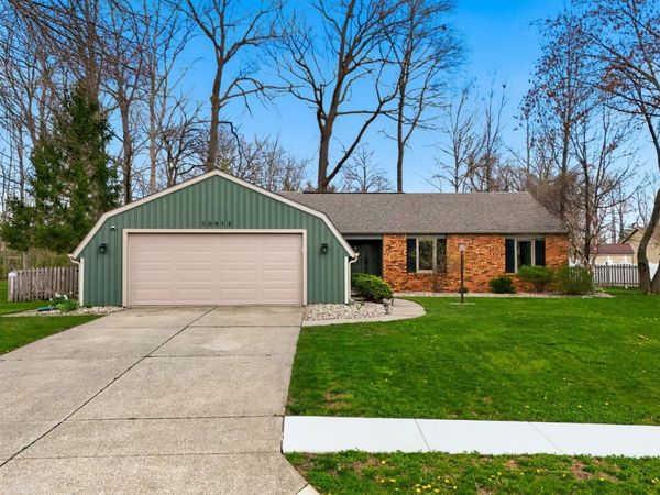 10912 Oak Wind Court, Fort Wayne, IN 46845