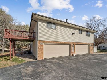 823 N 123 Court , Omaha, NE 68154