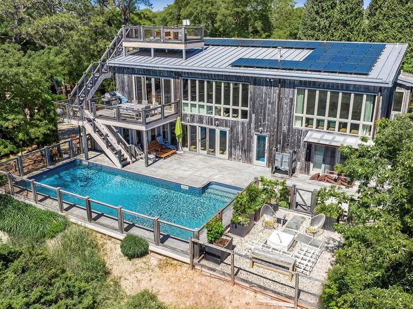 32 Tuthill Lane, Remsenburg, NY 11960