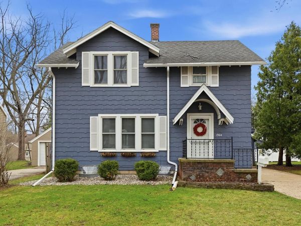 1904 N ALVIN STREET, Appleton, WI 54911