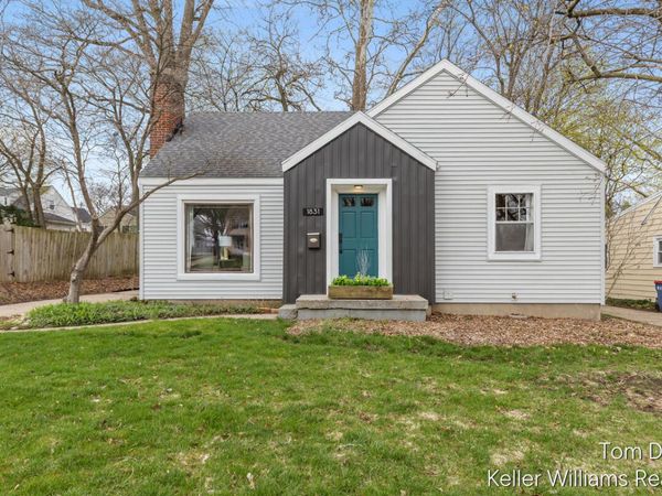 1831 Sylvan Avenue SE, Grand Rapids, MI 49506