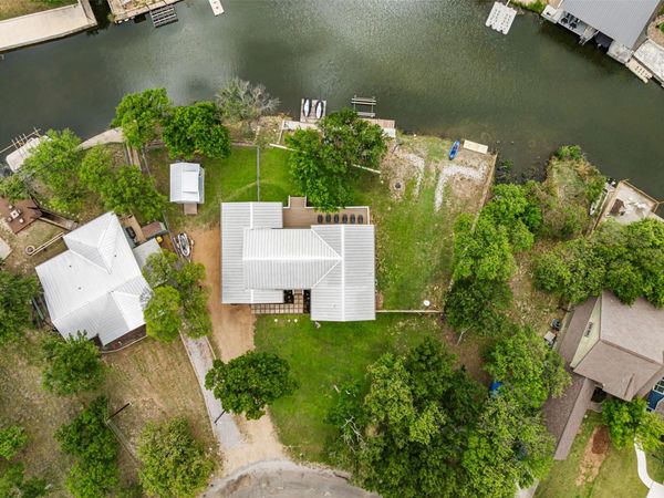 1016 Sherwood Forest DR, Marble Falls, TX 78654