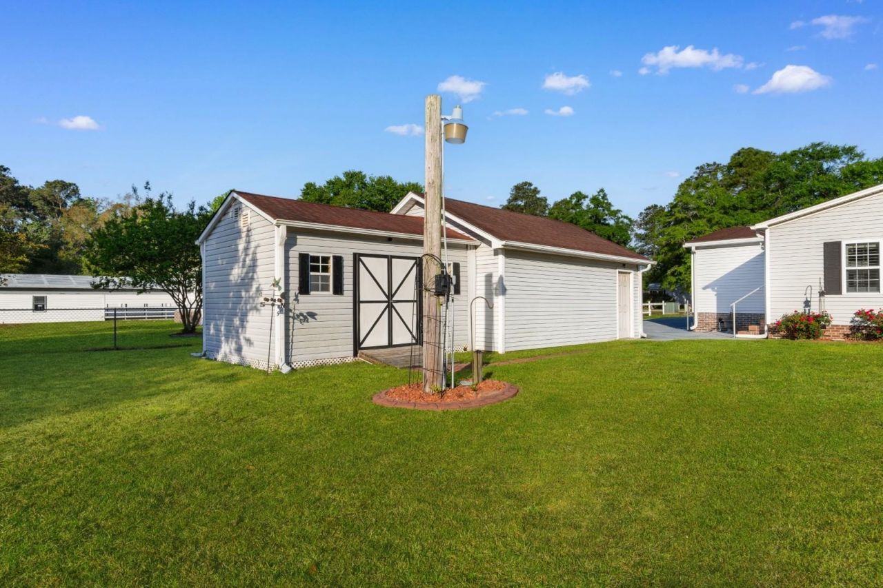 4421 Misty Ln. Photo 32