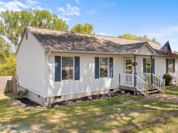 7437 Camp Okee Drive , Gloucester, VA 23062