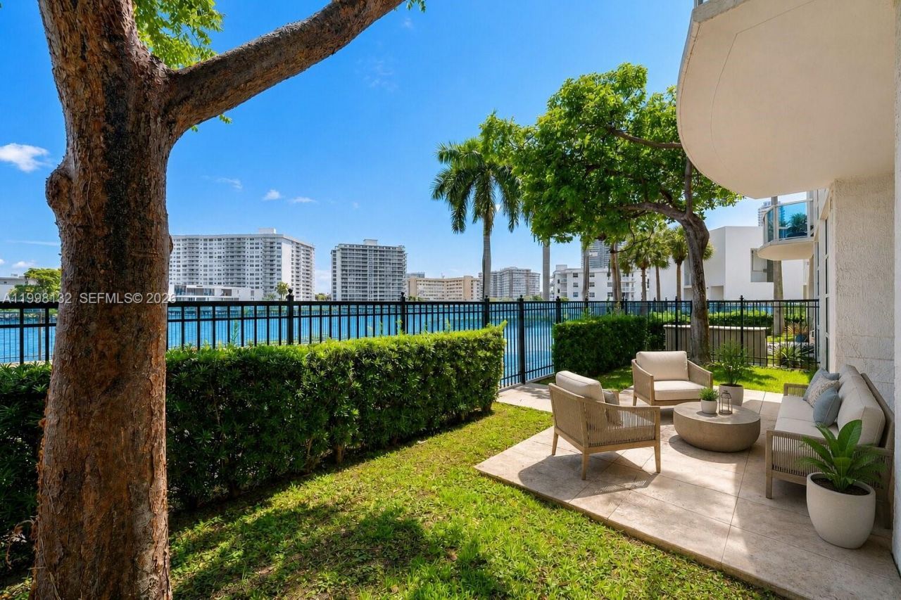 1945 S Ocean Dr, Unit M2, Hallandale Beach, FL 33009 Photo