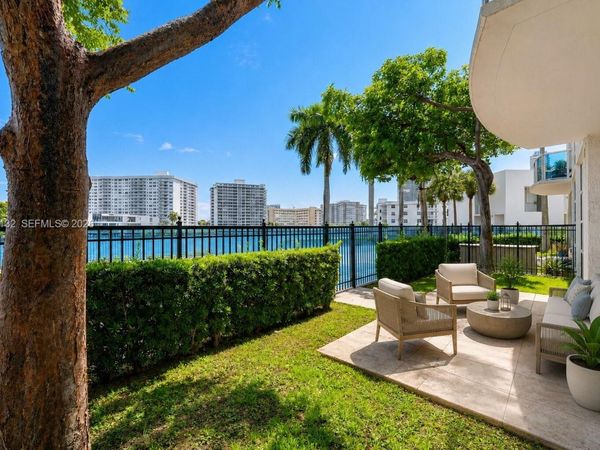 1945 S Ocean Dr, Unit M2, Hallandale Beach, FL 33009