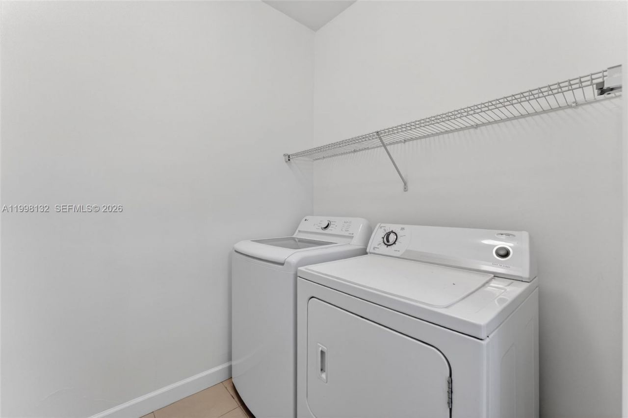 1945 S Ocean Dr, Unit M2, Hallandale Beach, FL 33009 Photo