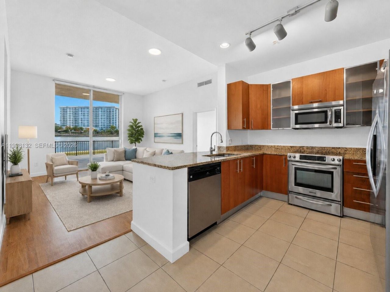 1945 S Ocean Dr, Unit M2, Hallandale Beach, FL 33009 Photo